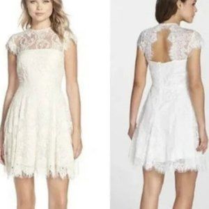BB DAKOTA Jayce Lace Sheath Cocktail Fit and Flare Dress White Ivory Sz.8